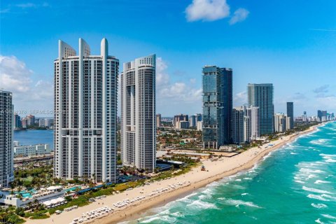 Copropriété à vendre à Sunny Isles Beach, Floride: 1 chambre, 84.91 m2 № 2375043 - photo 28