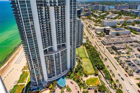 Copropriété à vendre à Sunny Isles Beach, Floride: 1 chambre, 84.91 m2 № 2375043 - photo 6