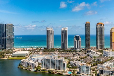 Copropriété à vendre à Sunny Isles Beach, Floride: 1 chambre, 84.91 m2 № 2375043 - photo 25