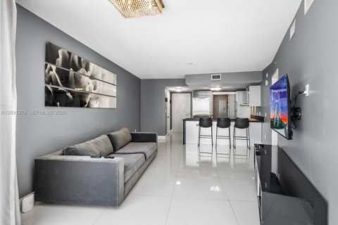 Copropriété à vendre à Sunny Isles Beach, Floride: 1 chambre, 84.91 m2 № 2375043 - photo 7