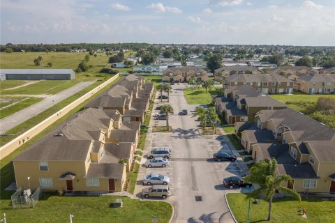 Apartment in Davenport, Florida 3 bedrooms, 168.25 sq.m. № 2199661 - photo 23