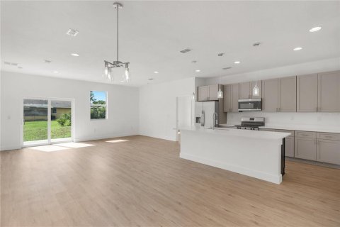 Casa en venta en Palm Bay, Florida, 4 dormitorios, 172.8 m2 № 2344641 - foto 9