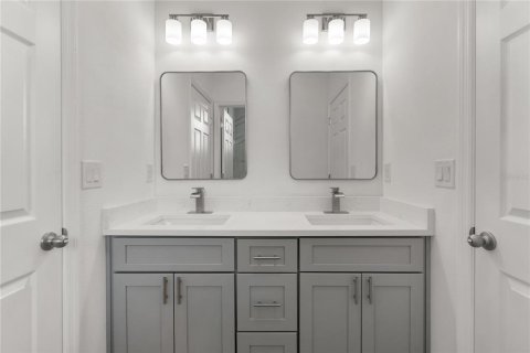 Casa en venta en Palm Bay, Florida, 4 dormitorios, 172.8 m2 № 2344641 - foto 28