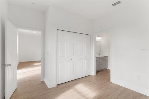 Casa en venta en Palm Bay, Florida, 4 dormitorios, 172.8 m2 № 2344641 - foto 25