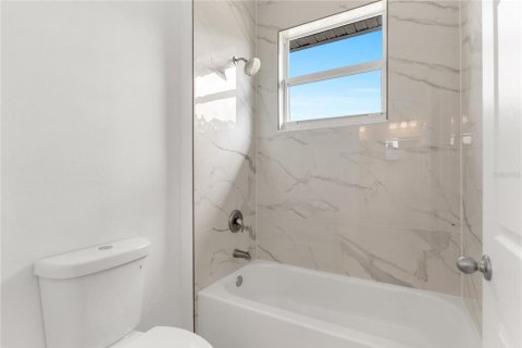 Casa en venta en Palm Bay, Florida, 4 dormitorios, 172.8 m2 № 2344641 - foto 27