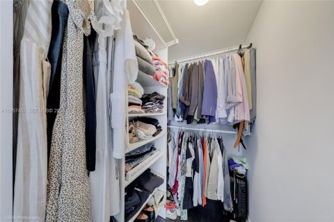 Купить кондоминиум в Майами, Флорида 1 спальня, 67.91м2, № 2024376 - фото 11