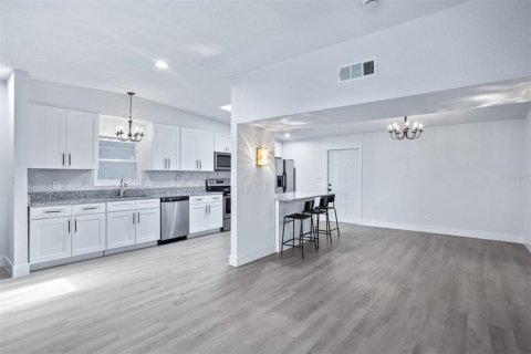 Casa en venta en Maitland, Florida, 3 dormitorios, 167.04 m2 № 1871188 - foto 6