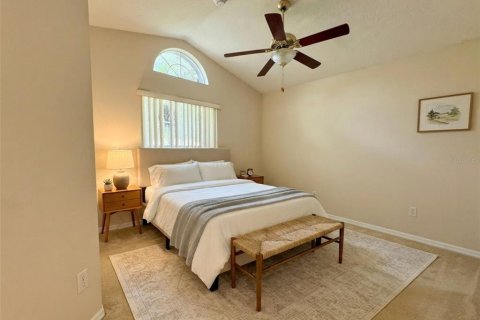 House in Orlando, Florida 3 bedrooms, 165.55 sq.m. № 2238199 - photo 13