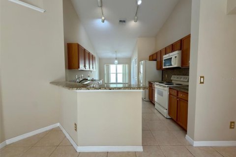 House in Orlando, Florida 3 bedrooms, 165.55 sq.m. № 2238199 - photo 21