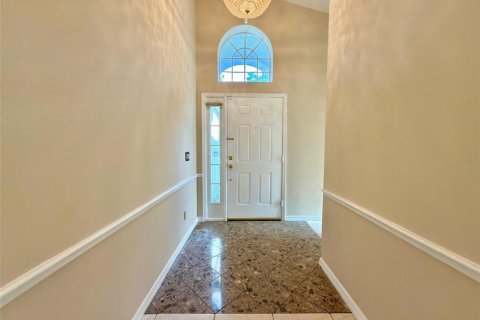 House in Orlando, Florida 3 bedrooms, 165.55 sq.m. № 2238199 - photo 7