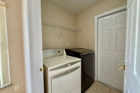 House in Orlando, Florida 3 bedrooms, 165.55 sq.m. № 2238199 - photo 30