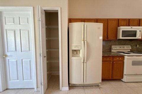 House in Orlando, Florida 3 bedrooms, 165.55 sq.m. № 2238199 - photo 27