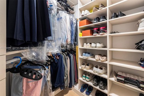 Купить кондоминиум в Майами, Флорида 3 спальни, 311.87м2, № 2006548 - фото 23