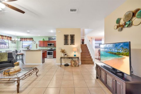 House in Cutler Bay, Florida 5 bedrooms, 302.49 sq.m. № 1850913 - photo 12