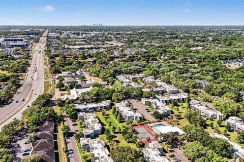 Condo in Tampa, Florida, 1 bedroom  № 2092547 - photo 30