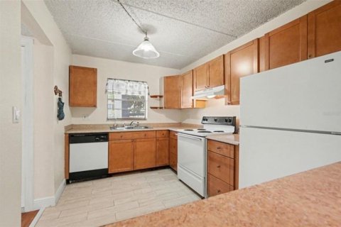 Condo in Tampa, Florida, 1 bedroom  № 2092547 - photo 8