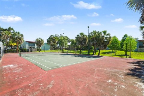 Condo in Tampa, Florida, 1 bedroom  № 2092547 - photo 27