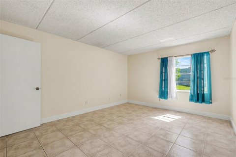 Condo in Tampa, Florida, 1 bedroom  № 2092547 - photo 14