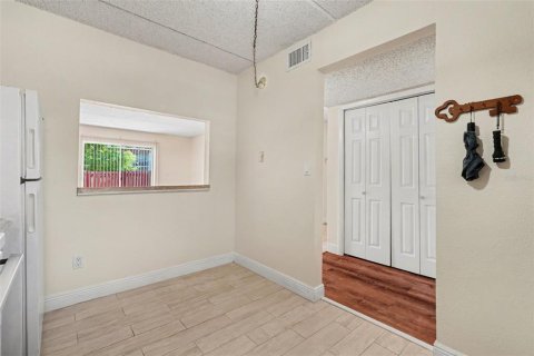 Condo in Tampa, Florida, 1 bedroom  № 2092547 - photo 4