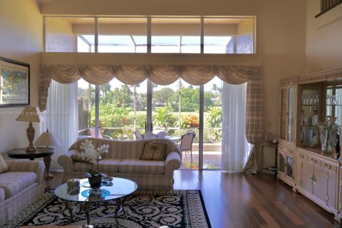 Townhouse in Boca Raton, Florida 2 bedrooms, 191.29 sq.m. № 1890172 - photo 3