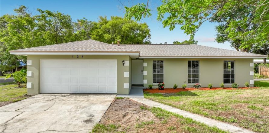 House in Altamonte Springs, Florida 4 bedrooms, 174.84 sq.m. № 2151489