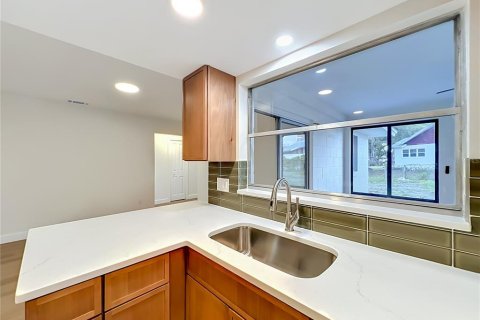 House in Altamonte Springs, Florida 4 bedrooms, 174.84 sq.m. № 2151489 - photo 21