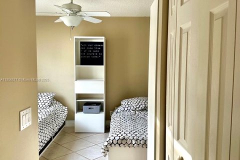 House in Weston, Florida 3 bedrooms, 125.14 sq.m. № 1882507 - photo 25