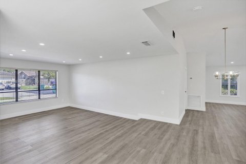 Снять в аренду виллу или дом в Майами, Флорида 3 спальни, 193.14м2, № 2029048 - фото 14