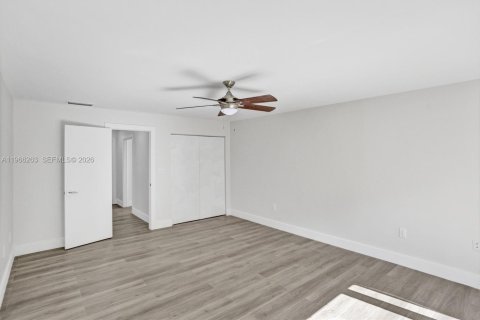 Снять в аренду виллу или дом в Майами, Флорида 3 спальни, 193.14м2, № 2029048 - фото 20