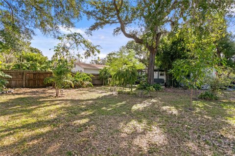 House in Tampa, Florida 3 bedrooms, 94.2 sq.m. № 1751236 - photo 16