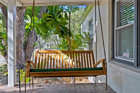 House in Tampa, Florida 3 bedrooms, 94.2 sq.m. № 1751236 - photo 7