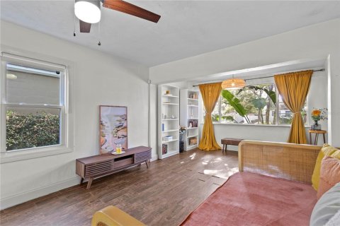 House in Tampa, Florida 3 bedrooms, 94.2 sq.m. № 1751236 - photo 25
