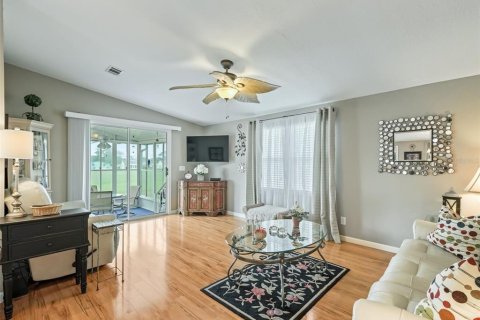 Casa en alquiler en The Villages, Florida, 2 dormitorios, 106.28 m2 № 1832211 - foto 9