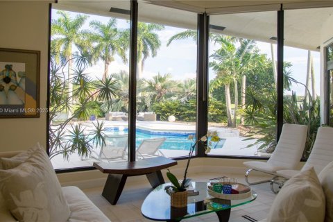 Villa ou maison à louer à Weston, Floride: 6 chambres, 330.64 m2 № 1888205 - photo 8