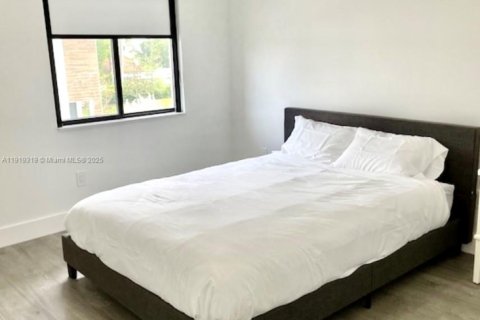 Condominio en alquiler en Dania Beach, Florida, 4 dormitorios, 202.34 m2 № 1974544 - foto 9