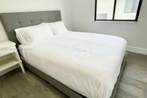 Condominio en alquiler en Dania Beach, Florida, 4 dormitorios, 202.34 m2 № 1974544 - foto 8