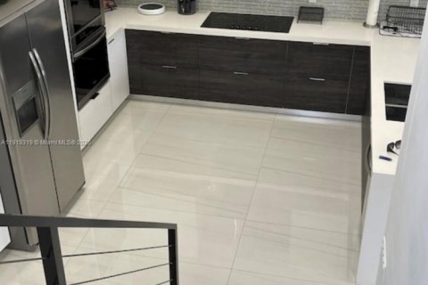 Condominio en alquiler en Dania Beach, Florida, 4 dormitorios, 202.34 m2 № 1974544 - foto 6