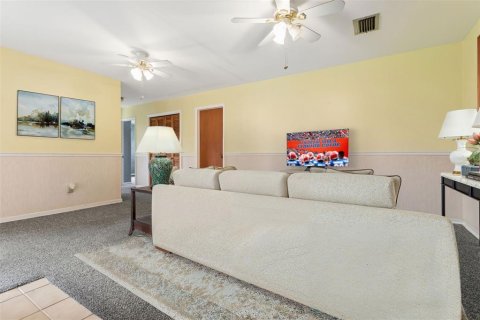 Villa ou maison à vendre à Tampa, Floride: 4 chambres, 180.69 m2 № 2294766 - photo 19