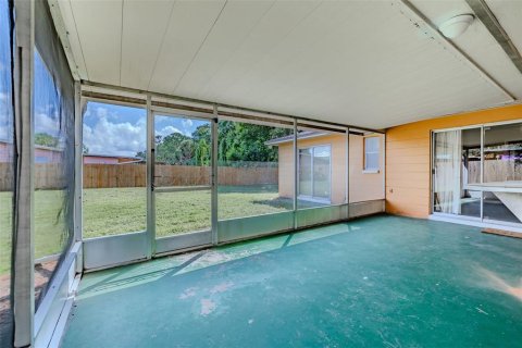 Villa ou maison à vendre à Tampa, Floride: 4 chambres, 180.69 m2 № 2294766 - photo 27