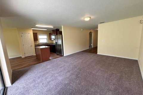 Снять в аренду виллу или дом в Хейнс-Сити, Флорида 3 спальни, 128.58м2, № 1911206 - фото 12