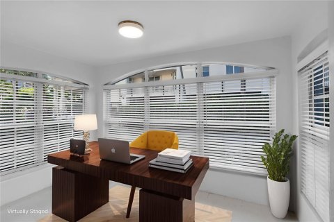 Купить виллу или дом в Майами-Бич, Флорида 2 спальни, 98.57м2, № 2054649 - фото 18