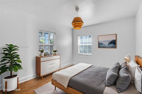 Купить виллу или дом в Майами-Бич, Флорида 2 спальни, 98.57м2, № 2054649 - фото 27