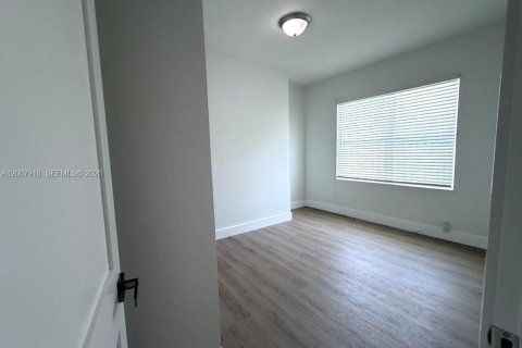 Villa ou maison à vendre à Miami, Floride: 3 chambres, 129.13 m2 № 2071864 - photo 9