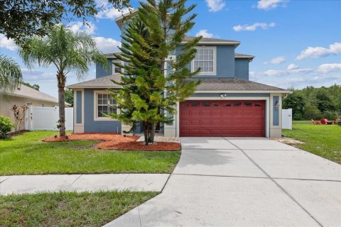 House in Land O' Lakes, Florida 5 bedrooms, 297.94 sq.m. № 2280535