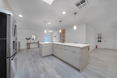 House in Fort Lauderdale, Florida 3 bedrooms, 175.03 sq.m. № 1859779 - photo 17