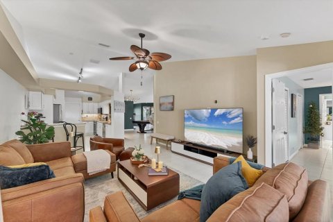 Copropriété à vendre à Sarasota, Floride: 3 chambres, 180.04 m2 № 1866744 - photo 13