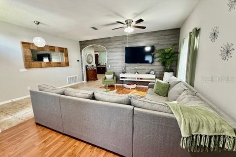 Casa en venta en Orlando, Florida, 3 dormitorios, 151.43 m2 № 1918447 - foto 8