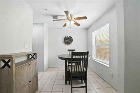 Touwnhouse à vendre à Altamonte Springs, Floride: 3 chambres, 158.49 m2 № 1918930 - photo 16