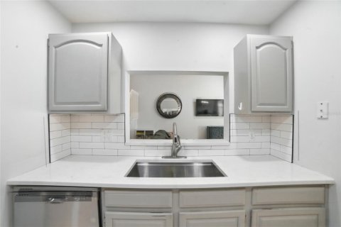 Touwnhouse à vendre à Altamonte Springs, Floride: 3 chambres, 158.49 m2 № 1918930 - photo 11