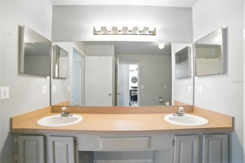 Touwnhouse à vendre à Altamonte Springs, Floride: 3 chambres, 158.49 m2 № 1918930 - photo 19
